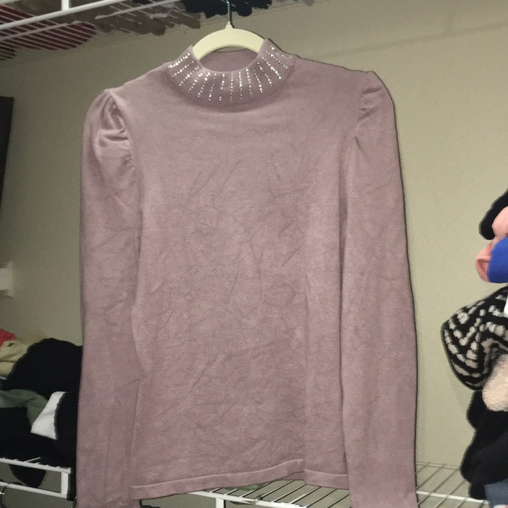 Questions Medium Top Long Sleeve